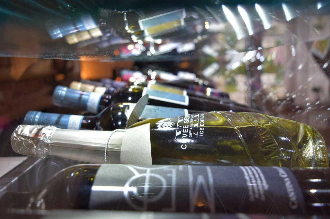国际酒店 西尔米奥奈 外观 照片